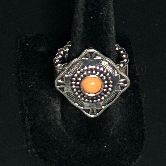 Jewelry - Silver and Orange Stone Stretch Ring